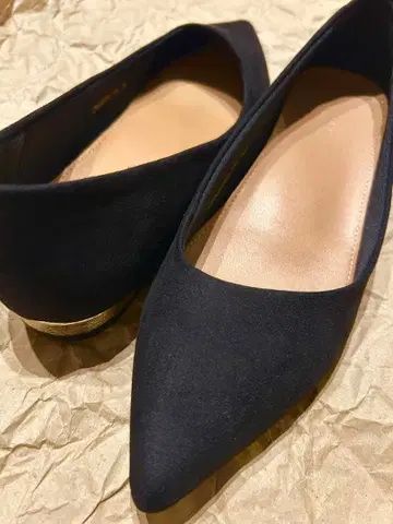 RANDA 스틸레토 로우힐 펌프스 (박스 포함)