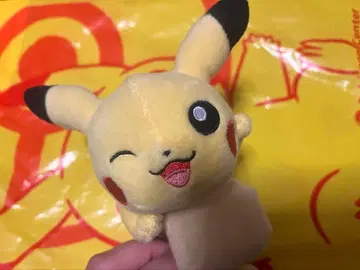 포켓몬 센터 한정판 피카츄 어깨 봉제 인형