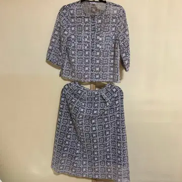 haupia 하우피아 자수 셋업 상의 스커트