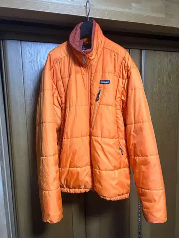 patagonia 퍼프 자켓 핫 라바 L 사이즈