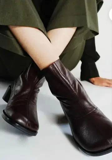 yuko imanishi+ ZEKI 숏부츠