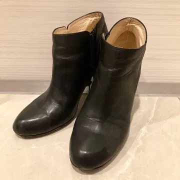 FABIO RUSCONI 파비오 루스코니 라운드토 가죽 숏부츠