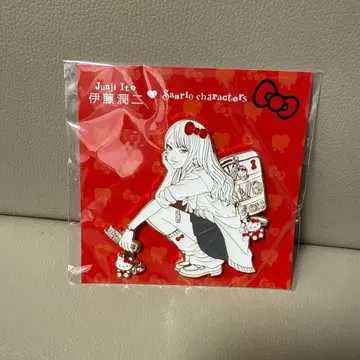 이토 준지 x 산리오 캐릭터즈 토미에 갸루 헬로키티 핀즈 배지