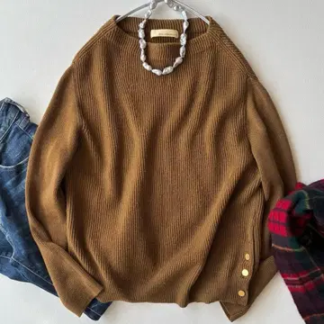 개럴개런트 고급 부드러운 울 100% 사이드 골드 버튼 니트 세탁 가능