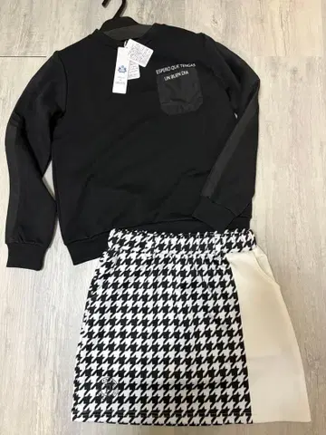 새상품 델솔 골프 이소재 풀오버 스커트 셋업