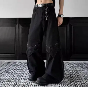 스터드 장식 블랙 와이드 팬츠