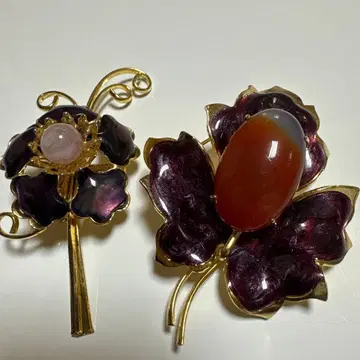 스톤 브로치 에나멜 마감