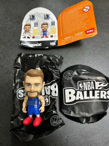 NBA Ballers 루카 돈치치 피규어