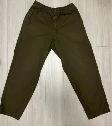 cup and cone LIGHT COTTON EASY PANTS 카키