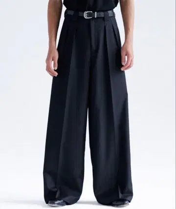 SINSS 센터 프레스 2턱 와이드 스트레이트 슬랙스