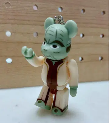 큐브릭 베어브릭 요다 star wars