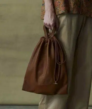 NICENESS ROGER 나이스니스 로저