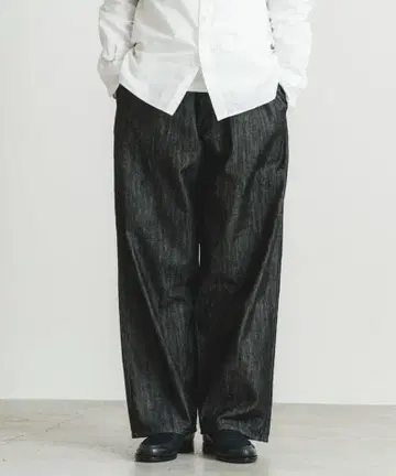 quadro 쿠아드로 12oz 약하게 짜인 데님 이지 블랙 최상 컨디션