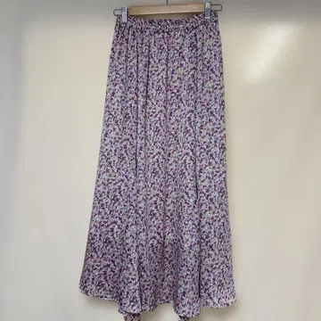 로페피크닉 꽃무늬 플레어 롱 스커트