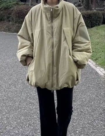 PON 기획 충전솜 스탠드 카라 자켓 베이지