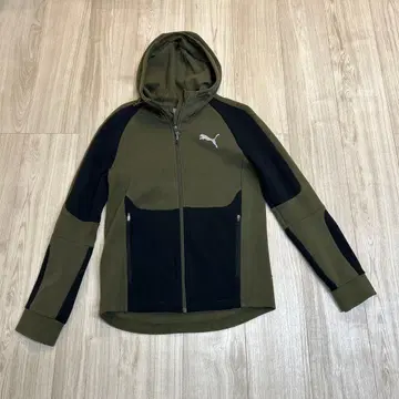 푸마 PUMA 카키 x 블랙 후드티