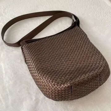 ESTINE 에스티느 브라운 뜨개질 숄더백