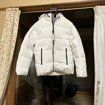 화이트 다운 자켓 후드 부착 YUGStyle co