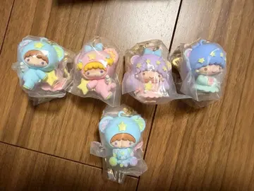 산리오 리틀트윈스타 시크릿 키링 별하늘의 엔젤