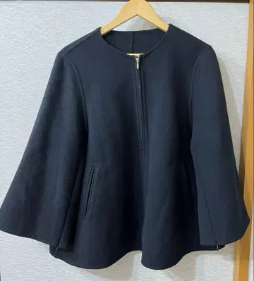 새상품급 23구 울 리버 케이프 자켓 코트 블랙 38