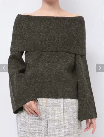 [ LAGUNAMOON ] 오프숄더 다크 그레이 스웨터