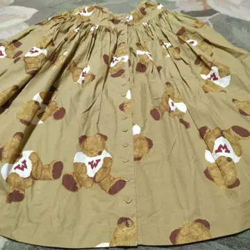 핑크하우스 새상품급 곰 무늬 플레어 스커트