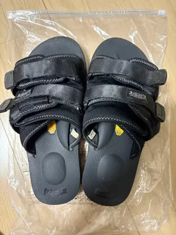 SUICOKE 블랙 스포츠 샌들
