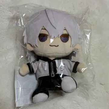 스니스트 앉은 봉제 인형 니시키