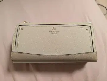 앤 슈에뜨 장지갑