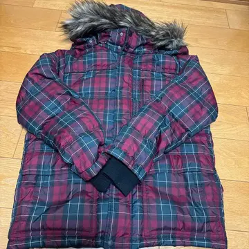 유니클로 프리미엄 다운 자켓 L 사이즈 체크 무늬