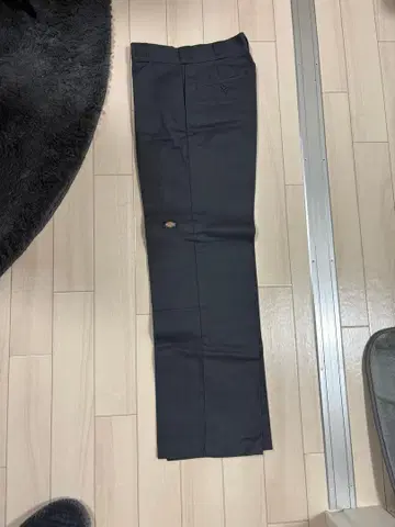 Dickies 루즈핏 워크 팬츠 다크 그레이