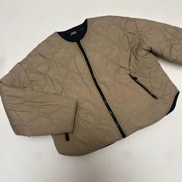 ZARA 퀼팅 자켓 베이지 M 사이즈
