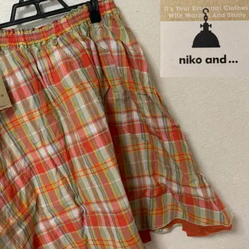 niko and - [ 미사용 ] 리버서블 스커트 무릎 기장