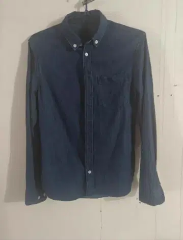 다크 블루 버튼다운 셔츠 S