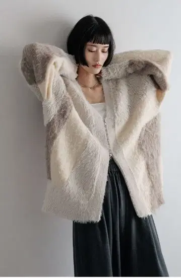 LOWRYS FARM 샤기 ZIP 롱 슬리브 가디건