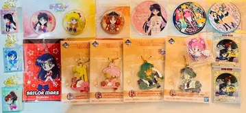 세일러문 키체인 아크릴 키링 캔 거울 굿즈 세트