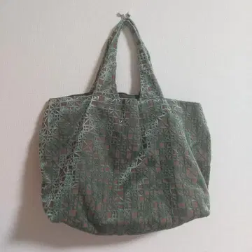 미나 페르호넨 백