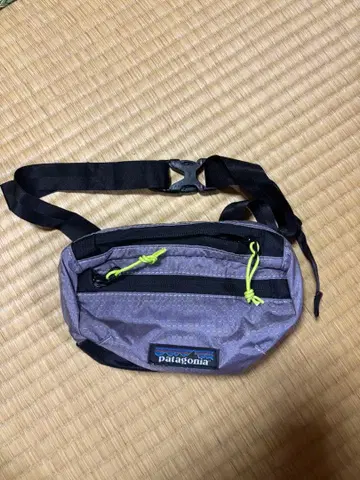 patagonia 바디백 보라색