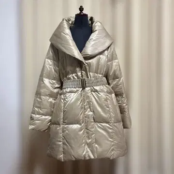 베이지 롱 다운 자켓