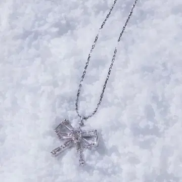 JILL by JILL STUART Cubic 푸치 리본 목걸이 실버