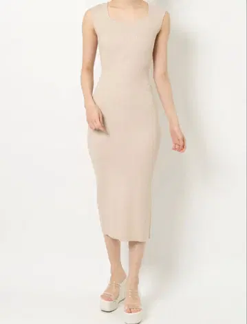 백 오픈 니트 원피스