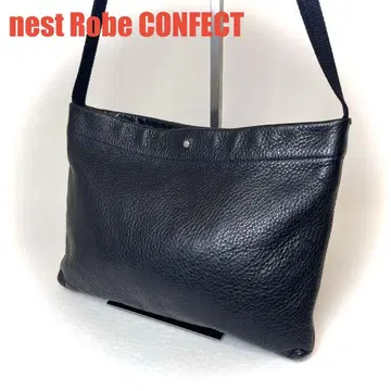 nest Robe CONFLICT 블랙 가죽 숄더백