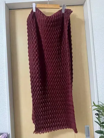 새상품급 빨간색 스톨 지그재그 무늬 다이아 무늬 머플러 방한