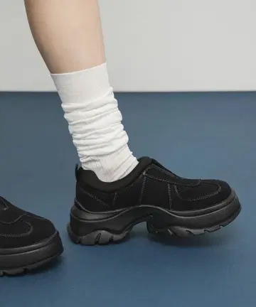 통굽 스니커즈 / KBF 스티치 디자인 슬립온 / 블랙