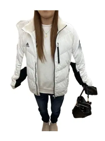 adidas 화이트 퀼팅 자켓