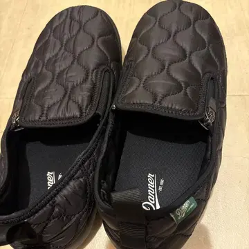 Danner 블랙 슬립온 퀼팅