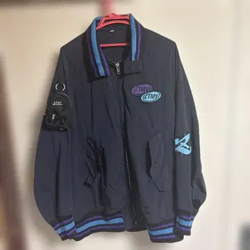 계속 한밤중이면 좋을 텐데 테크노푸어 네이비 자켓