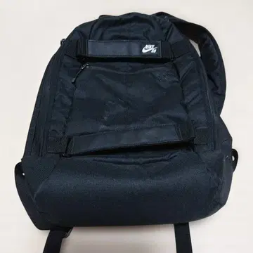 Nike SB 블랙 백팩