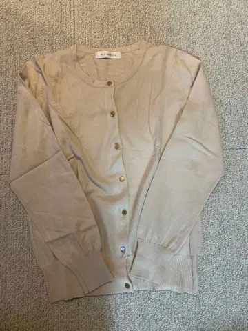 거의 착용 안 한 긴팔 가디건 M-PREMIER