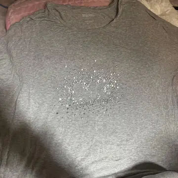 MICHAEL KORS 그레이 스톤 장식 T셔츠